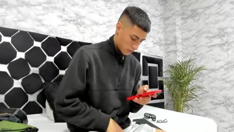 Snapshot of mr_porn_9 chatting on 04-18-26, 03:10 Mr Porn online show from 04-18-26, 03:10
