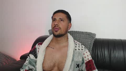 AARON online show from 04-17-26, 03:53