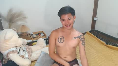 Snapshot of mr_squidcock chatting on 03-23-26, 02:10 KYLE online show from 03-23-26, 02:10