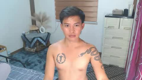 Snapshot of mr_squidcock chatting on 03-24-26, 03:28 KYLE online show from 03-24-26, 03:28