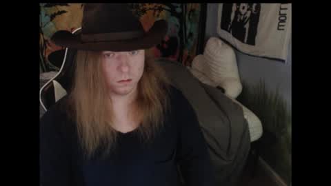 mr_strawberry online show from 10-13-25, 07:25