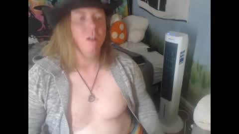 mr_strawberry online show from 04-16-26, 10:23