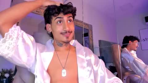 MR online show from 01-05-26, 07:17