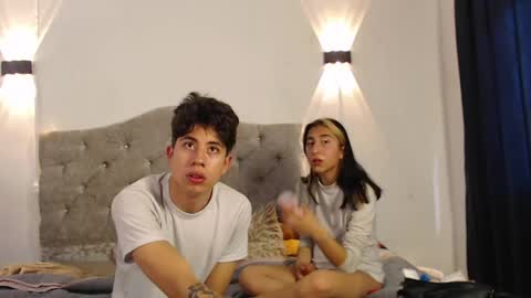 mrandmrvlxencs online show from 04-26-26, 01:42