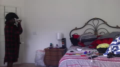 Snapshot of mrbigdthomas chatting on 10-09-25, 02:15 MrBigDThomas online show from 10-09-25, 02:15