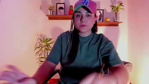 Snapshot of mrbuu_ chatting on 01-24-25, 04:16 Laura online show from 01-24-25, 04:16