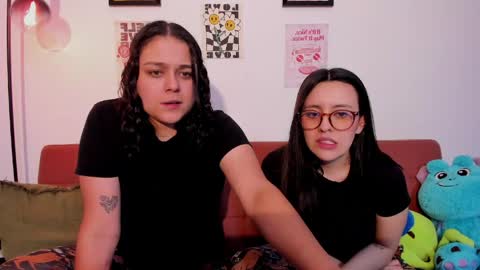 Laura online show from 04-22-26, 01:41