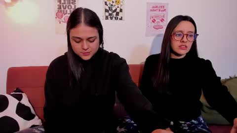 Snapshot of mrbuu_ chatting on 07-02-26, 01:16 Laura online show from 07-02-26, 01:16