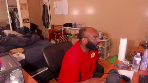 Snapshot of mrchuckdailyxxx chatting on 01-27-25, 11:22 Chuck Daily online show from 01-27-25, 11:22