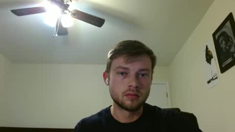 Snapshot of mrcoolguy68 chatting on 12-30-24, 02:51 mrcoolguy68 online show from 12-30-24, 02:51