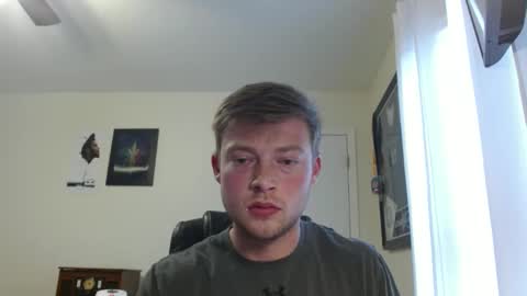 Snapshot of mrcoolguy68 chatting on 02-14-25, 03:05 mrcoolguy68 online show from 02-14-25, 03:05