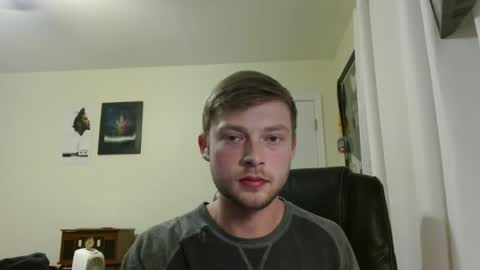 Snapshot of mrcoolguy68 chatting on 02-21-25, 05:02 mrcoolguy68 online show from 02-21-25, 05:02