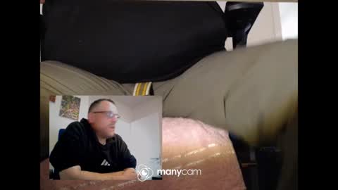 Snapshot of mrduplo1975 chatting on 06-13-26, 06:06 MrJohnsen1975 online show from 06-13-26, 06:06