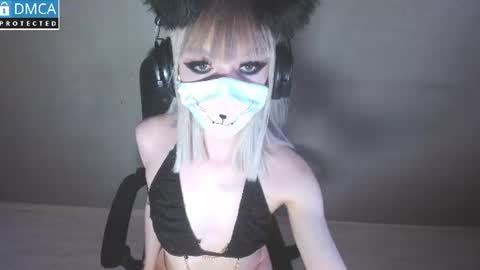Snapshot of mrediana chatting on 06-13-26, 09:29 mrediana online show from 06-13-26, 09:29