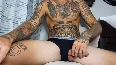 Snapshot of mremy chatting on 01-31-25, 12:06 Rem M online show from 01-31-25, 12:06