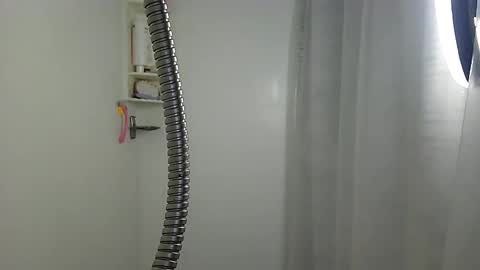 Snapshot of mremy chatting on 10-14-25, 06:58 Rem M online show from 10-14-25, 06:58