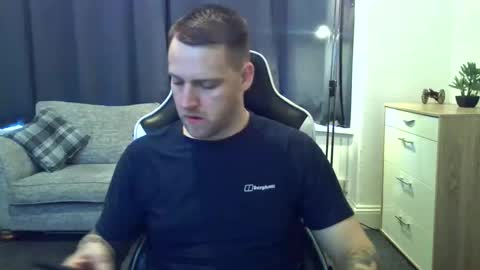 mrengland86566 online show from 02-19-26, 03:30