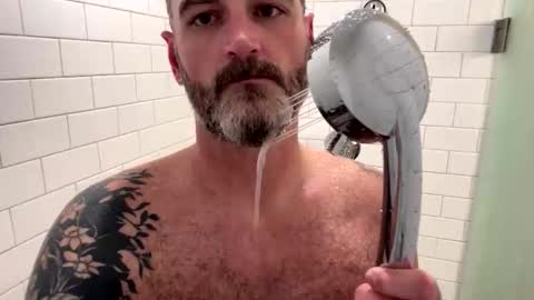 mrexhibits online show from 10-13-25, 03:17