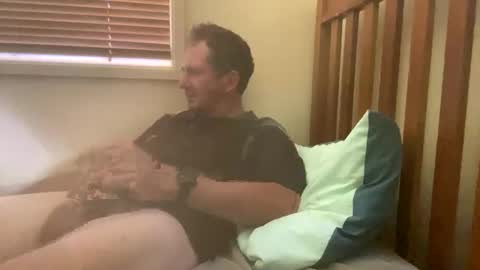 mrgray11xxx aussie online show from 02-22-25, 04:40