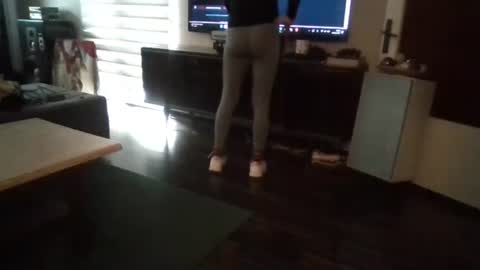 Snapshot of mrhandsomelovee chatting on 01-14-25, 09:35 Nikola online show from 01-14-25, 09:35