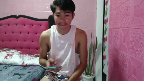 Snapshot of mrheartthief chatting on 06-28-26, 02:34 mrheartthief online show from 06-28-26, 02:34