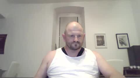 Snapshot of mrhotsex69 chatting on 10-13-25, 09:15 mrhotsex69 online show from 10-13-25, 09:15