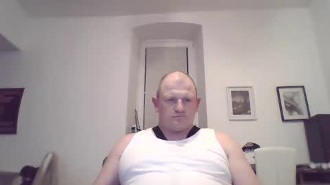 Snapshot of mrhotsex69 chatting on 10-19-25, 10:43 mrhotsex69 online show from 10-19-25, 10:43