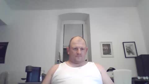 Snapshot of mrhotsex69 chatting on 10-21-25, 10:10 mrhotsex69 online show from 10-21-25, 10:10