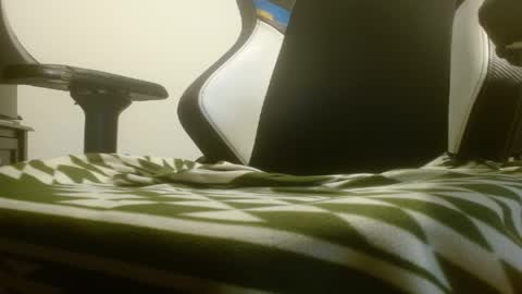 Snapshot of mrkazusa chatting on 05-11-26, 03:40 mrkazusa online show from 05-11-26, 03:40