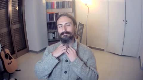 Snapshot of mrkurt86 chatting on 10-19-25, 04:40 mrkurt86 online show from 10-19-25, 04:40