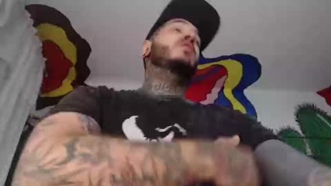 Snapshot of mrmanny__ chatting on 12-03-24, 01:21 mrmanny__ online show from 12-03-24, 01:21