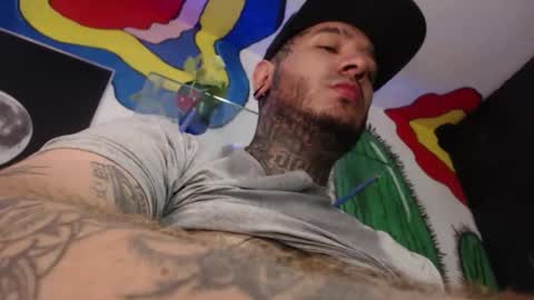 Snapshot of mrmanny__ chatting on 12-16-25, 08:36 mrmanny__ online show from 12-16-25, 08:36