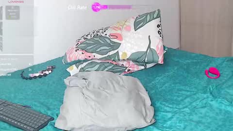 Snapshot of mrmickke chatting on 03-03-25, 09:48 INDEPENDT MODEL - Twitter mrmickke online show from 03-03-25, 09:48