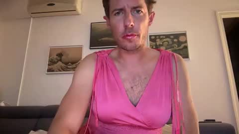 Snapshot of mrmooser42 chatting on 09-15-25, 10:21 TaleOfLaura online show from 09-15-25, 10:21