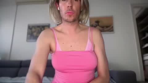 TaleOfLaura online show from 02-26-26, 04:28