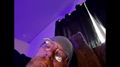 mrnmrsfucks4u online show from 04-29-26, 11:00