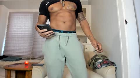 Snapshot of mromg007 chatting on 01-03-25, 07:29 mromg007 online show from 01-03-25, 07:29