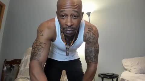 Snapshot of mromg007 chatting on 04-23-26, 12:29 mromg007 online show from 04-23-26, 12:29