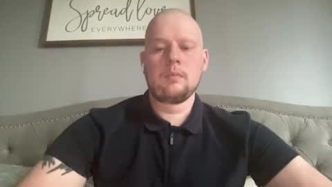 Snapshot of mrrickdickulous chatting on 04-27-26, 04:27 mrrickdickulous online show from 04-27-26, 04:27