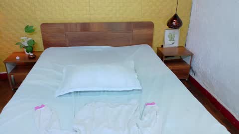 Snapshot of mrs_buttocks chatting on 12-31-24, 12:57 mrs_buttocks online show from 12-31-24, 12:57