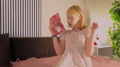 Snapshot of mrs_mills chatting on 11-23-25, 05:51 Barbie online show from 11-23-25, 05:51