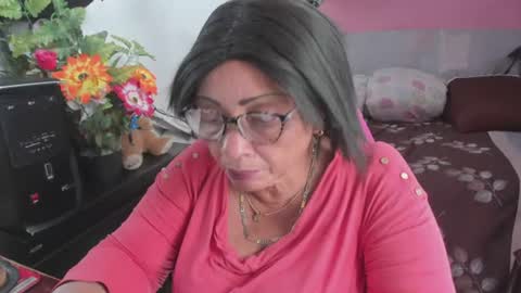 Snapshot of mrs_mommy chatting on 07-06-26, 08:00 mrs_mommy online show from 07-06-26, 08:00