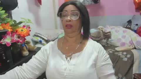Snapshot of mrs_mommy chatting on 07-12-26, 08:55 mrs_mommy online show from 07-12-26, 08:55