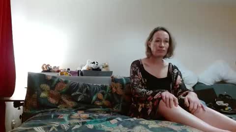 Mrs Velvet Vixen online show from 11-18-25, 08:41