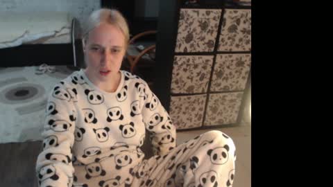 Sasha online show from 04-16-26, 09:39