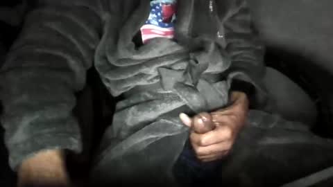 Snapshot of mrspaceship chatting on 11-29-25, 03:15 Level Ent Studios online show from 11-29-25, 03:15