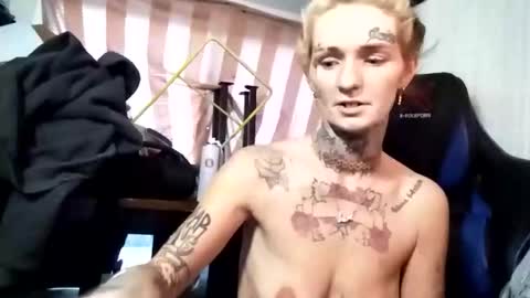 Snapshot of mrssavage97 chatting on 12-21-25, 10:06 mrssavage97 online show from 12-21-25, 10:06