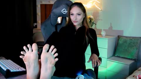 Snapshot of mrstenderbeast chatting on 02-22-25, 05:46 YOUR OWNER online show from 02-22-25, 05:46