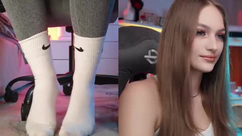 Snapshot of mrstenderbeast chatting on 09-20-25, 03:24 YOUR OWNER online show from 09-20-25, 03:24