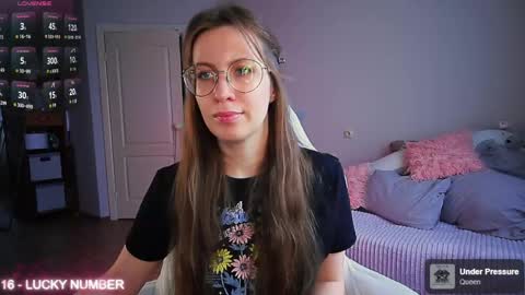 Snapshot of ms_allison chatting on 04-28-26, 12:32 Allison online show from 04-28-26, 12:32